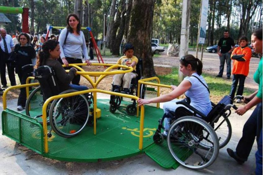 Parques infantiles seguros y accesibles